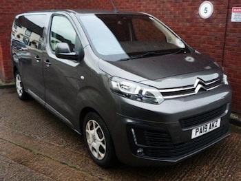 2019 (19) - 1.5 BlueHDi 120 Feel M [8 Seat] 5dr