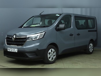 2022 (72) - 2.0 dCi SL28 Business Minibus Double Cab 5dr Diesel EDC L1 H1 Euro 6 (s/s)