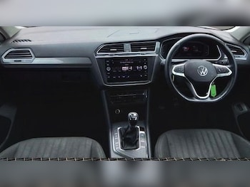 Used Volkswagen Tiguan Allspace 2023 for sale - 78632161: Photo