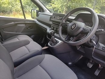 Used Renault Trafic 2023 for sale - 75765137: Photo