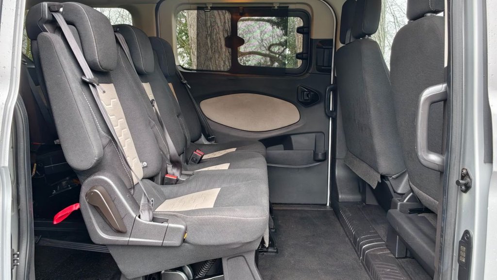 Used Ford Tourneo Custom 2018 for sale - 76910306: Photo 28