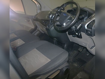 Used Ford Tourneo Custom 2018 for sale - 76910306: Photo