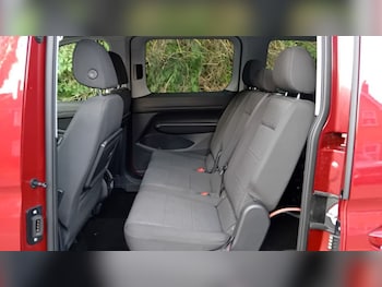 Used Ford Tourneo Connect 2024 for sale - 79409772: Photo