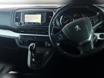 Used Peugeot Traveller 2020 for sale - 78371880: Photo