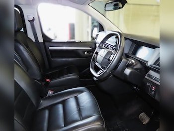 Used Peugeot Traveller 2024 for sale - 78931089: Photo