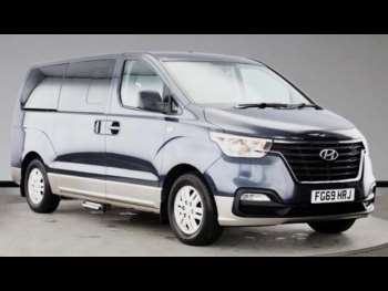 2019 (69) - 2.5 CRDi SE Nav MPV 5dr Diesel Automatic Euro 6 (136 ps)