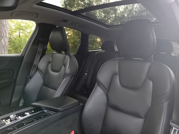 Used Volvo XC60 2018 for sale - 76009755: Photo 33