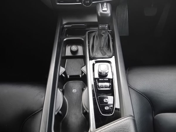 Used Volvo XC60 2018 for sale - 76009755: Photo 38