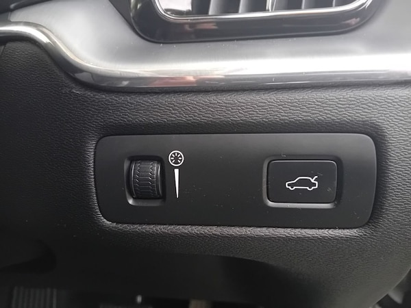 Used Volvo XC60 2018 for sale - 76009755: Photo 45