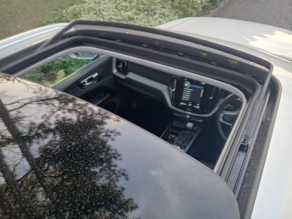 Used Volvo XC60 2018 for sale - 76009755: Photo 50