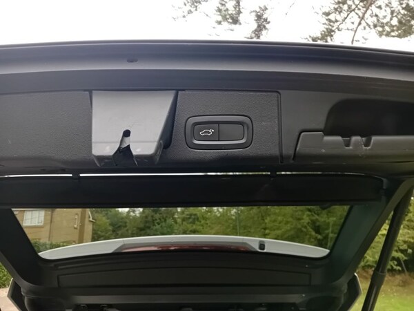 Used Volvo XC60 2018 for sale - 76009755: Photo 8