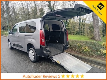 2020 (70) - 1.5 BlueHDi 130 Feel XL 5dr EAT8 [7 seat]