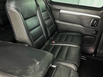 Used Peugeot Traveller 2020 for sale - 77521100: Photo