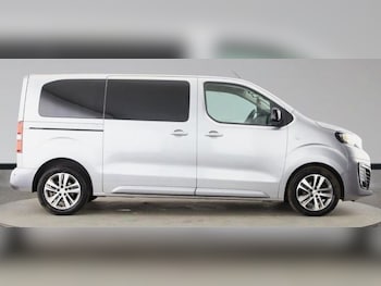 Used Peugeot Traveller 2022 for sale - 79233868: Photo