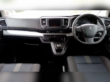 Used Peugeot Traveller 2023 for sale - 78887105: Photo