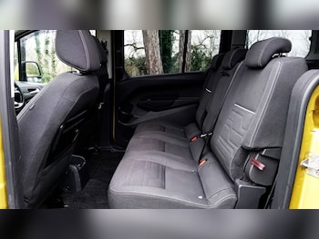 Used Ford Grand Tourneo Connect 2016 for sale - 77499391: Photo