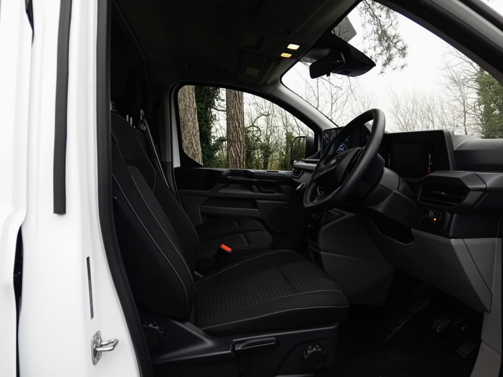 Used Ford Transit Custom 2024 for sale - 77342007: Photo 21
