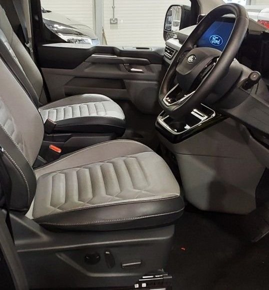 Used Ford Tourneo Custom 2025 for sale - 77288158: Photo 2
