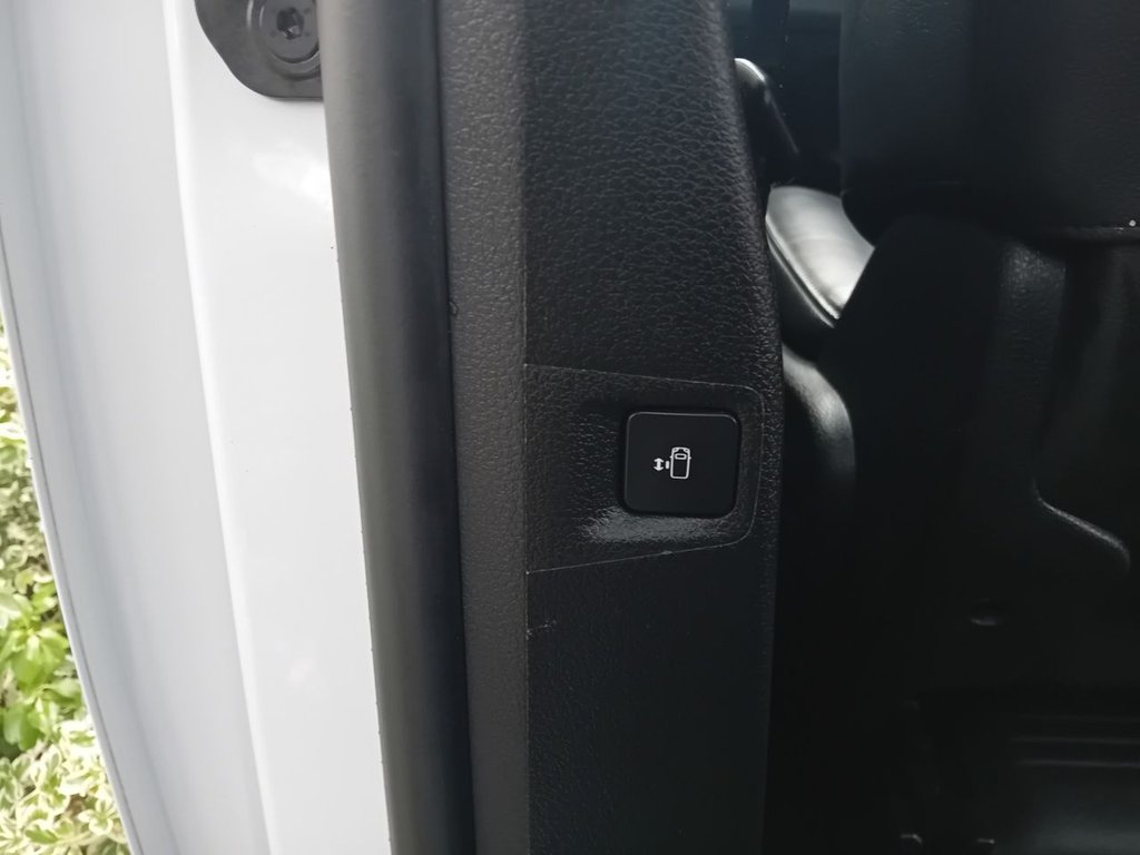 Used Peugeot Traveller 2022 for sale - 76654607: Photo 21