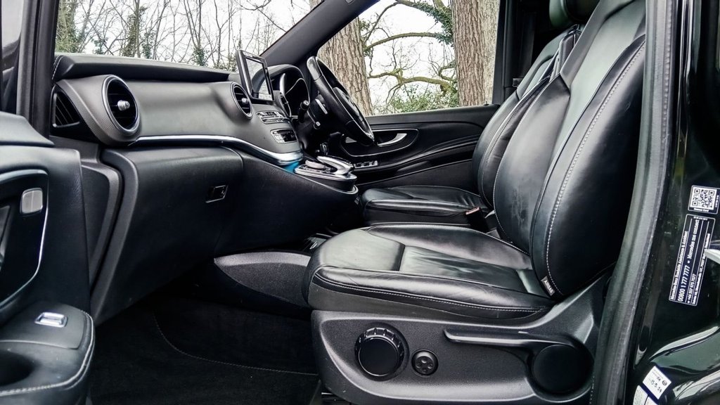 Used Mercedes-Benz V-Class 2018 for sale - 77879773: Photo 28