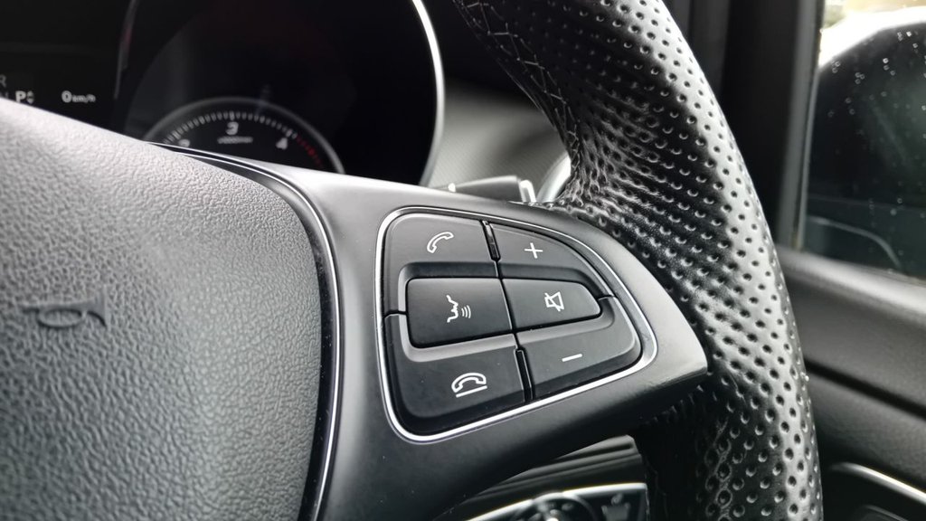 Used Mercedes-Benz V-Class 2018 for sale - 77879773: Photo 50