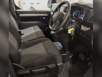 Used Toyota PROACE CITY Verso 2024 for sale - 77952846: Photo