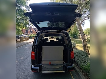 Used Volkswagen Caddy Maxi Life 2017 for sale - 75062930: Photo
