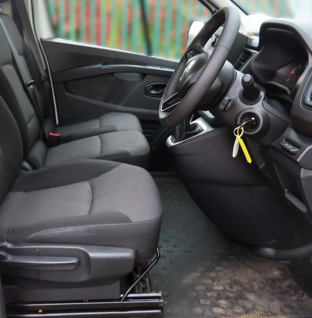 Used Renault Trafic 2023 for sale - 76367984: Photo 2