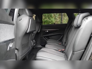 Used Peugeot 5008 2023 for sale - 79090254: Photo