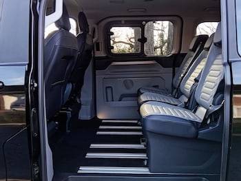 Used Ford E-Tourneo Custom 2025 for sale - 78330279: Photo