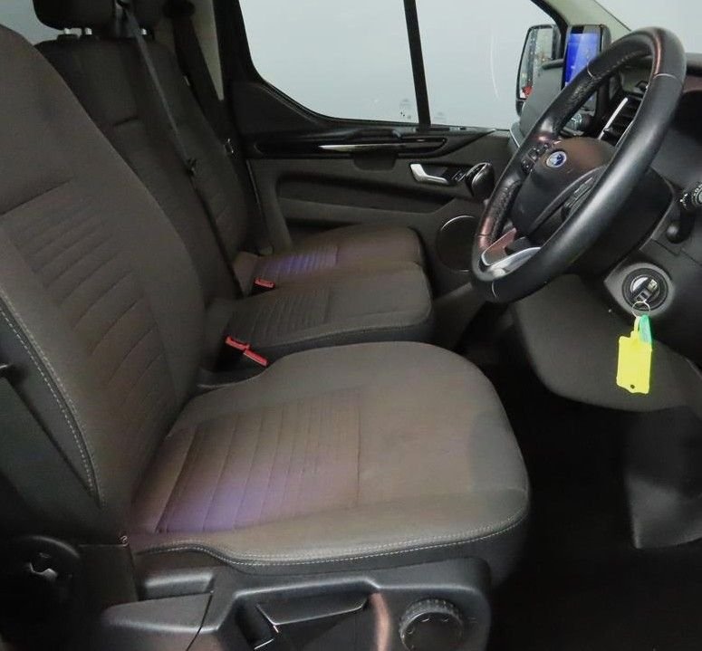 Used Ford Tourneo Custom 2021 for sale - 76883447: Photo 2
