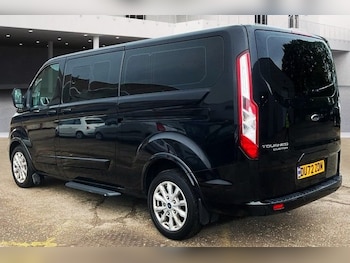 Used Ford Tourneo Custom 2022 for sale - 76069044: Photo