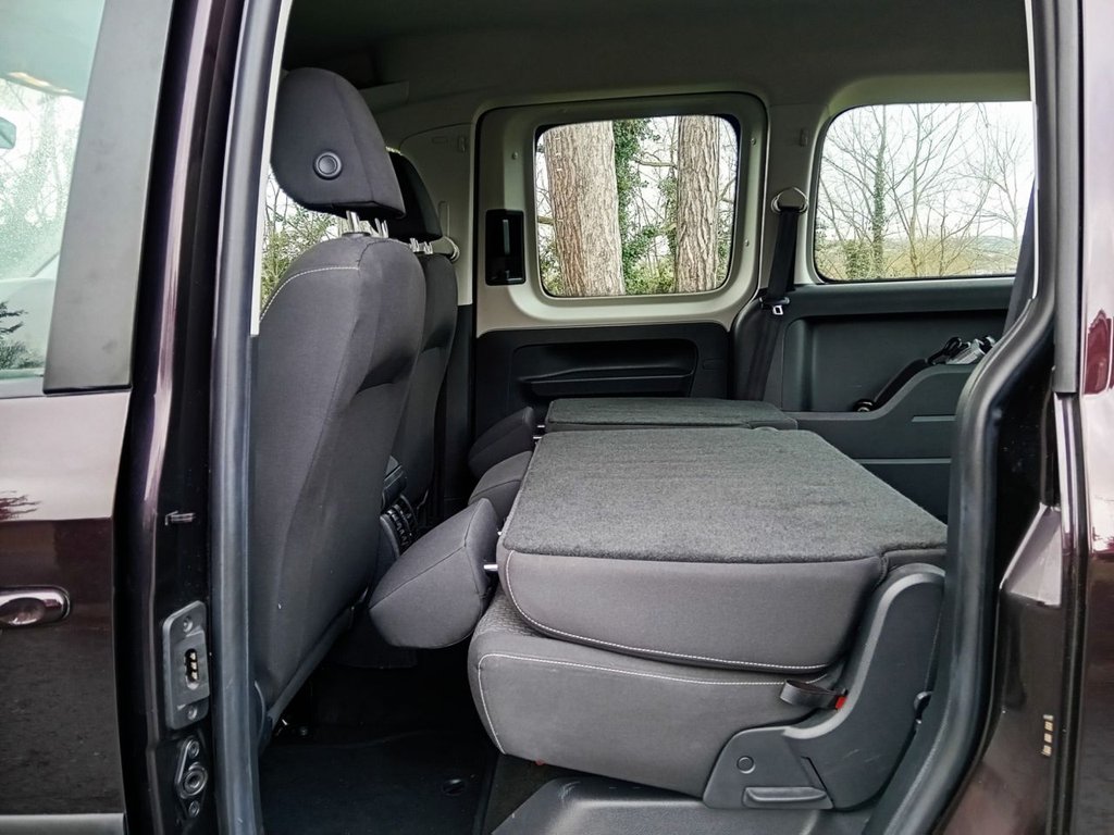 Used Volkswagen Caddy Maxi Life 2020 for sale - 77328187: Photo 19