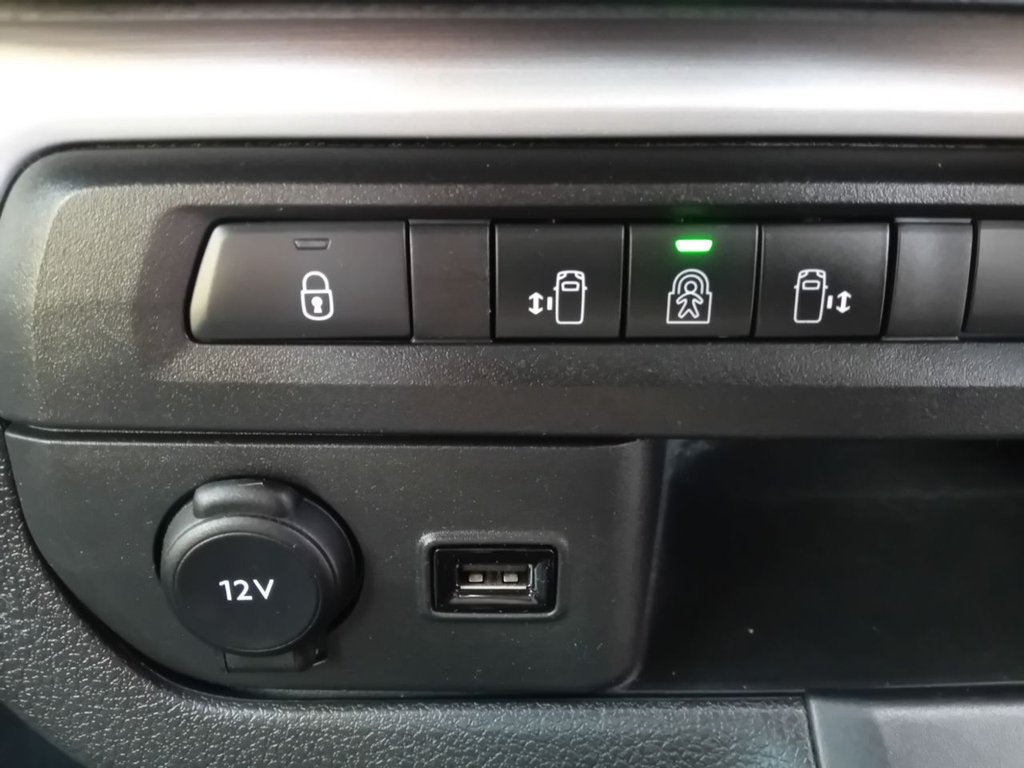Used Peugeot Traveller 2020 for sale - 76317083: Photo 27