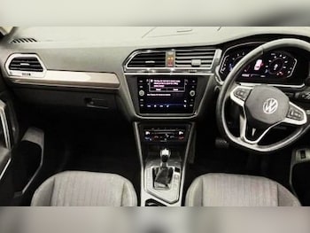 Used Volkswagen Tiguan Allspace 2023 for sale - 79266040: Photo