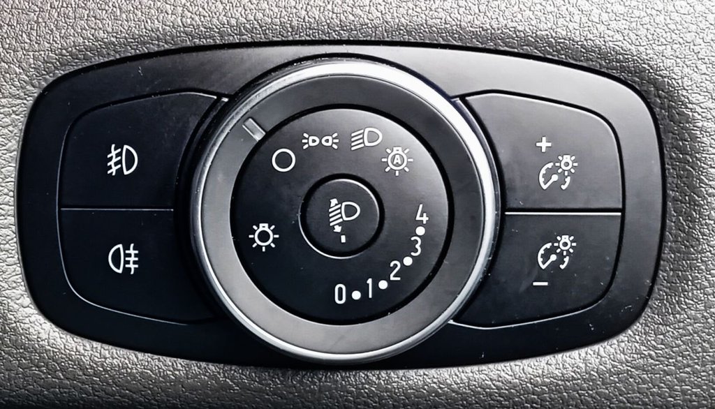 Used Ford Transit Custom 2023 for sale - 77463807: Photo 25