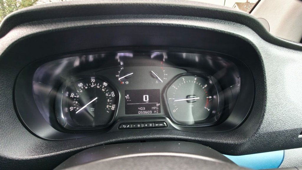 Used Peugeot Traveller 2019 for sale - 77020475: Photo 29