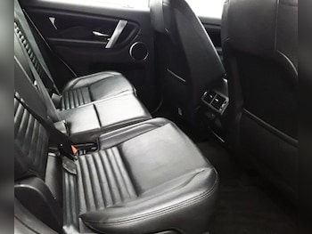 Used Land Rover Discovery Sport 2021 for sale - 78672575: Photo