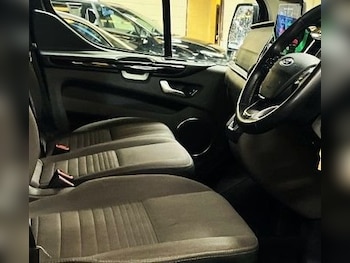Used Ford Tourneo Custom 2022 for sale - 75716159: Photo