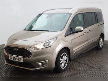 Used Ford Grand Tourneo Connect 2019 for sale - 79409783: Photo