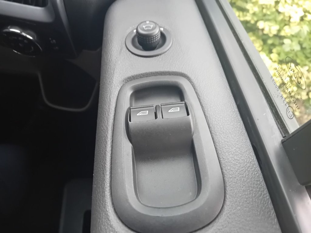 Used Ford Tourneo Custom 2018 for sale - 76345724: Photo 28