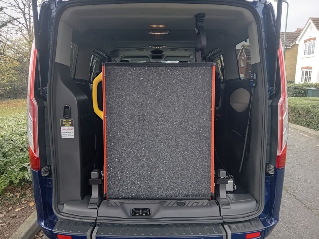 Used Ford Tourneo Custom 2018 for sale - 76345724: Photo 40