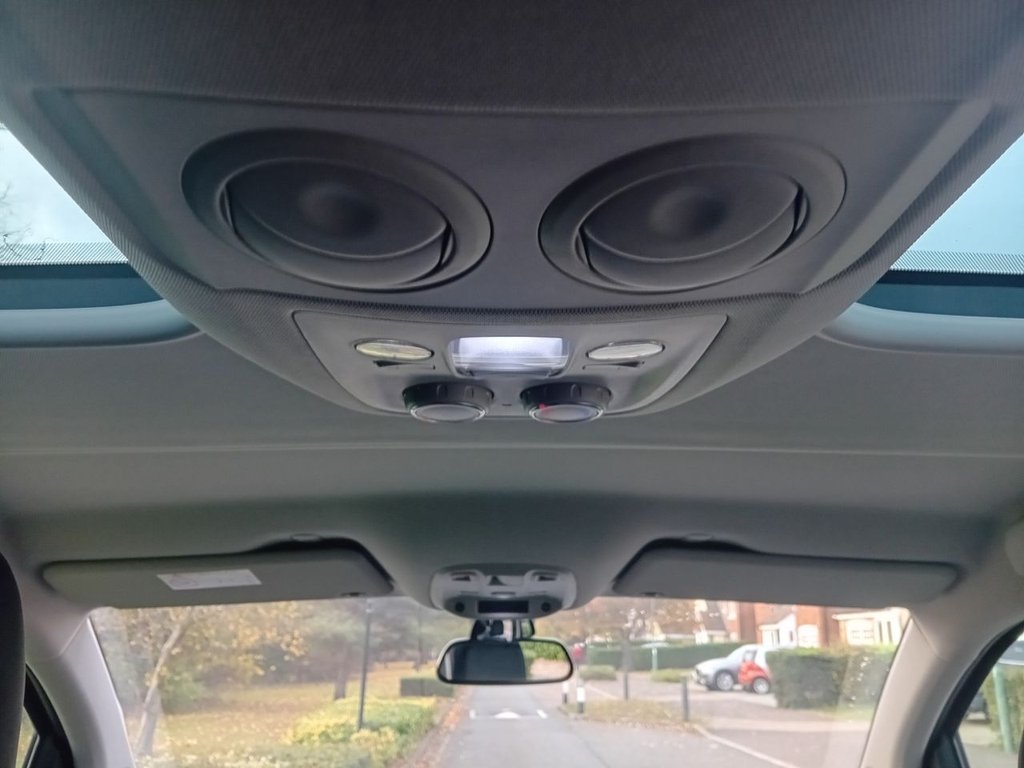 Used Peugeot Traveller 2020 for sale - 76454013: Photo 23