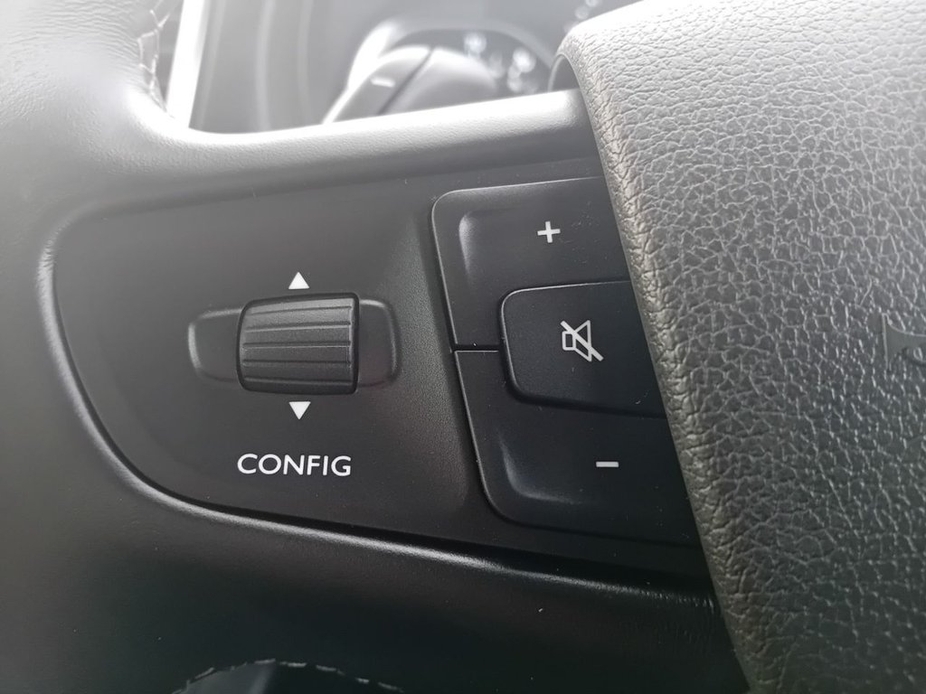 Used Peugeot Traveller 2020 for sale - 76454013: Photo 26