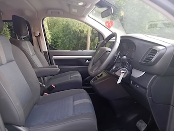Used Peugeot Traveller 2023 for sale - 75300786: Photo