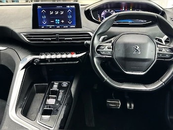 Used Peugeot 5008 2023 for sale - 79210113: Photo