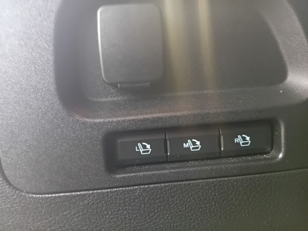 Used Ford S-Max 2021 for sale - 76642315: Photo 12