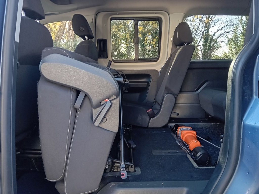 Used Volkswagen Caddy Maxi Life 2017 for sale - 76665771: Photo 14