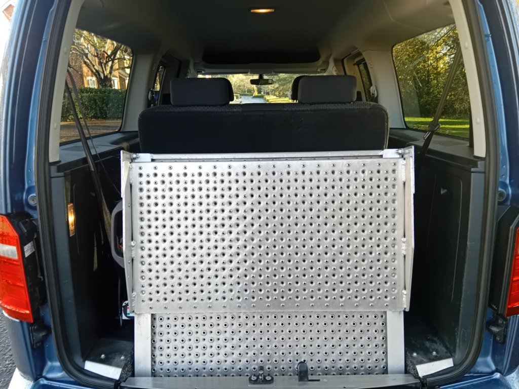 Used Volkswagen Caddy Maxi Life 2017 for sale - 76665771: Photo 16