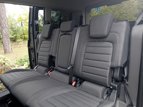 Used Ford Grand Tourneo Connect 2019 for sale - 76184998: Photo 16